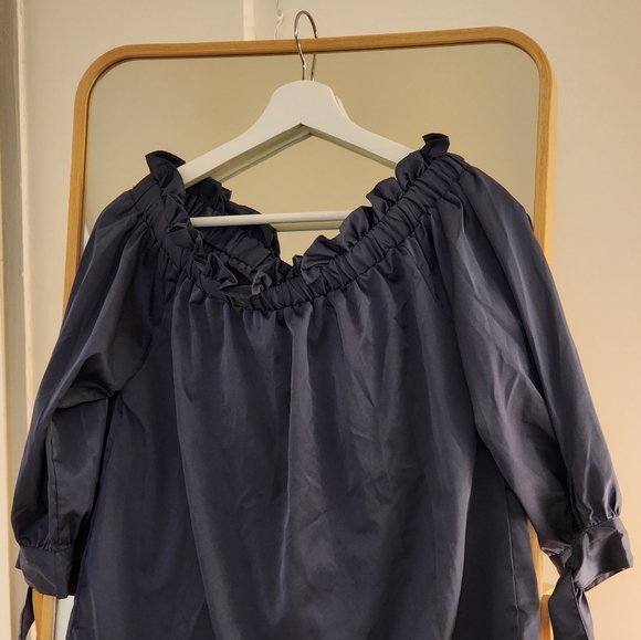 Blue Off the Shoulder Blouse - Picture 3 of 4
